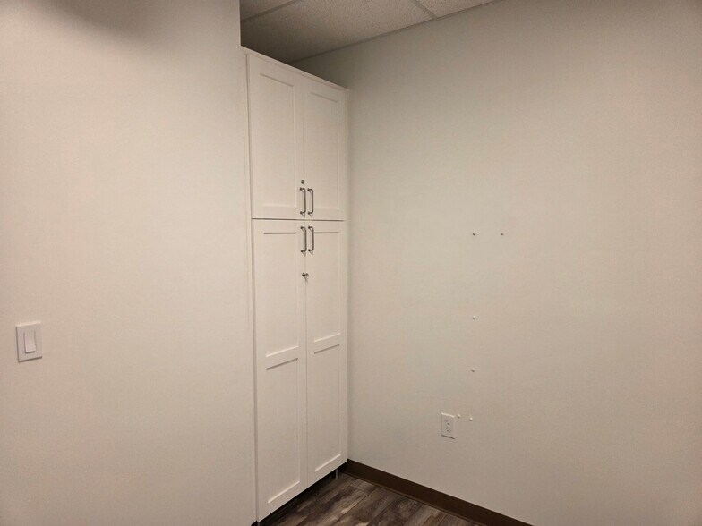 More Photos Of 25663 Smotherman Rd, Frisco Office For Lease