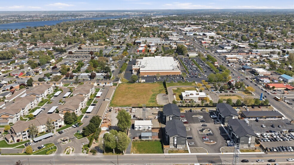 More Photos Of 400 Arthur St, Kennewick Land For Sale