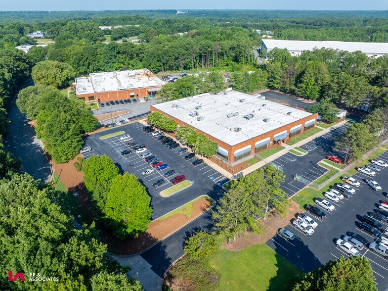 More Photos Of 5200 Panola Industrial Blvd, Decatur Warehouse For Lease