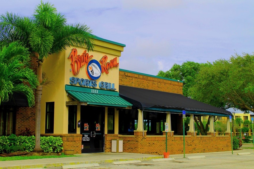 More Photos Of 1333 N Congress Ave, Boynton Beach Restaurant For Lease