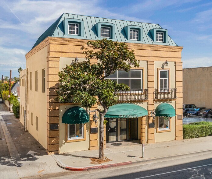 More Photos Of 120 S Doheny Dr, Beverly Hills Office For Lease