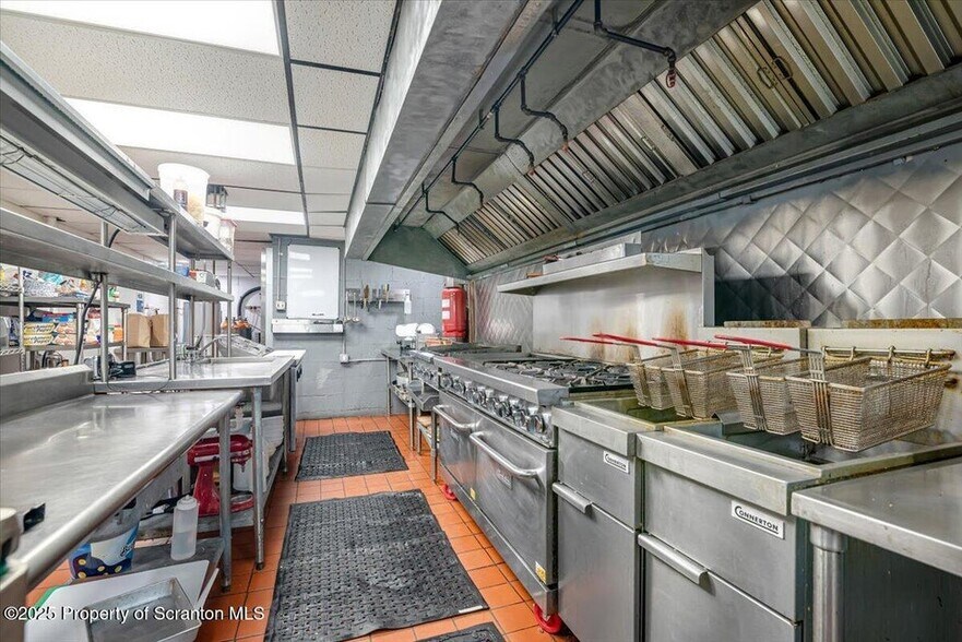 More Photos Of 1302 Adams Ave, Scranton Restaurant For Sale