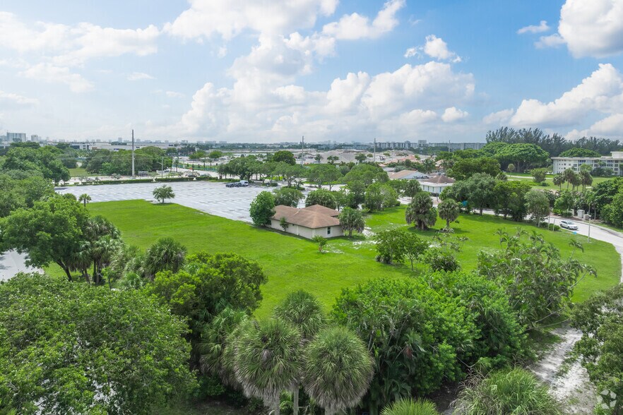 More Photos Of 2606 N Palm Aire Dr, Pompano Beach Land For Sale