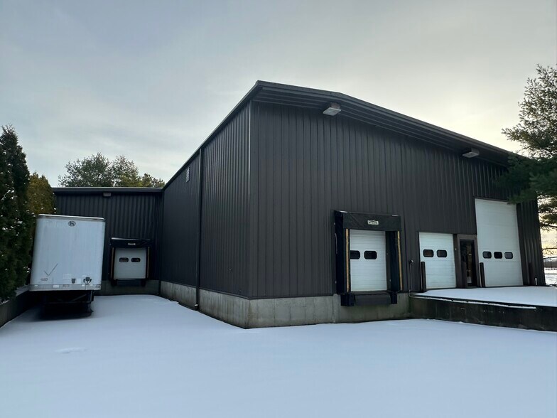 More Photos Of 22 A St, Edgartown Warehouse For Sale