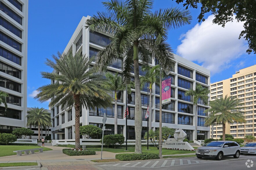 More Photos Of 501 S Flagler Dr, West Palm Beach Medical For Lease