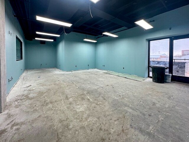 More Photos Of 201 E Illinois Ave, Midland Office For Sale