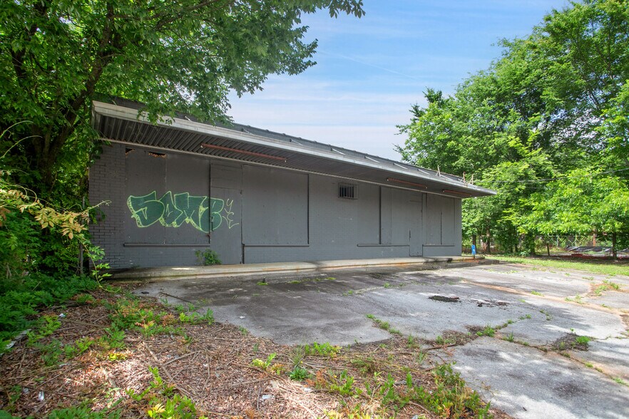 More Photos Of 638-642 Dill Ave, Atlanta Freestanding For Sale