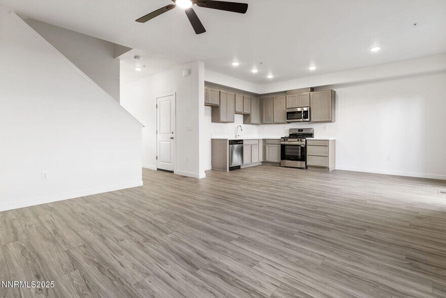 More Photos Of 343 Halite St, Dayton Multifamily For Sale