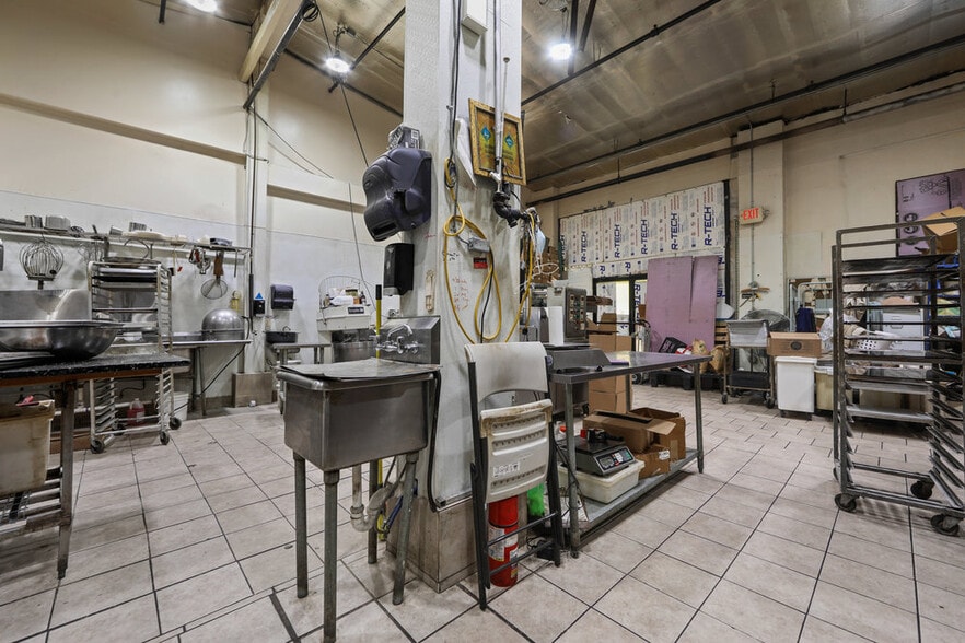 More Photos Of 174-180 Getty Ave, Clifton Warehouse For Sale