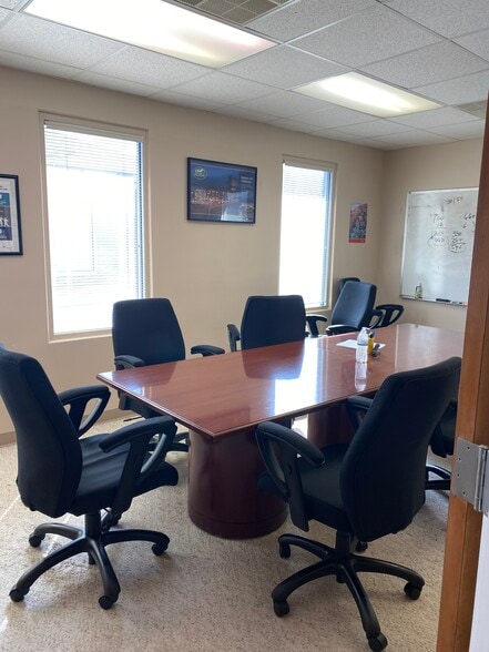 More Photos Of 2901 Breezewood Ave, Fayetteville Office For Lease