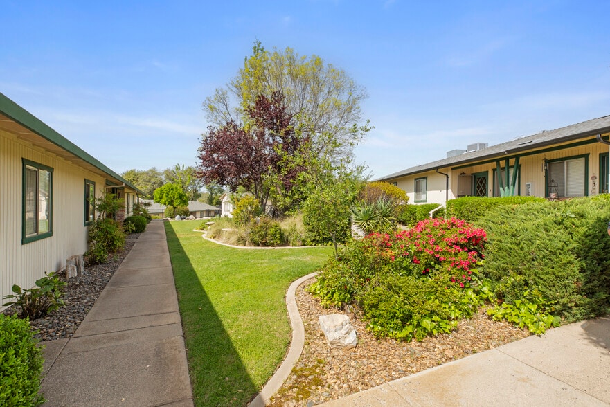 More Photos Of 91 Summit Ave, Sonora Apartments For Sale