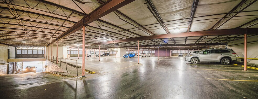 More Photos Of 234 High St SE, Salem Office For Sale