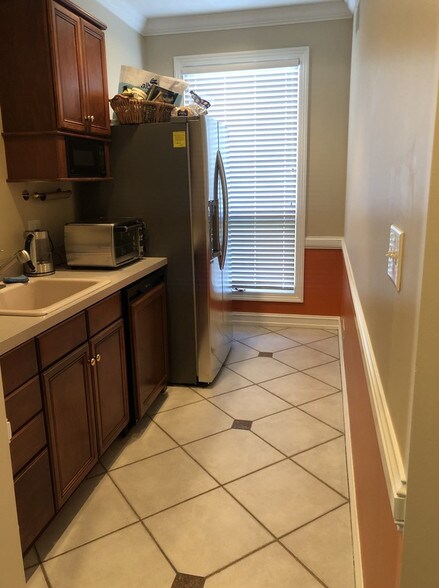 More Photos Of 1528 E Greyhound Pass, Carmel Office For Lease