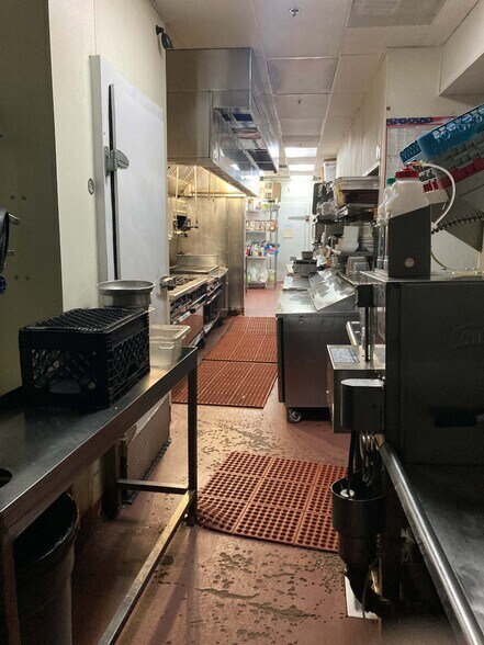 More Photos Of 13020 Pacific Promenade, Playa Vista Apartments For Lease