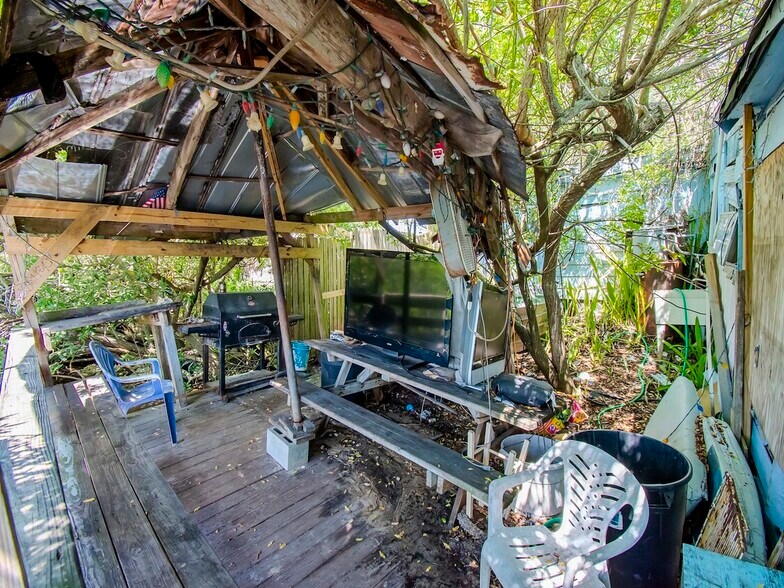 More Photos Of 1761 Beckett Way & US Highway 19, Tarpon Springs Bar For Sale