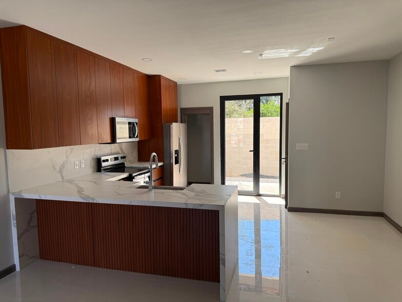 More Photos Of 1218 E Santa Rosa St, Edinburg Apartments For Sale