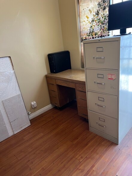 More Photos Of 13175 Paramount Blvd, South Gate Office For Sale