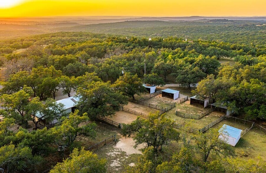 More Photos Of 7040 W Fitzhugh Rd, Dripping Springs Land For Sale