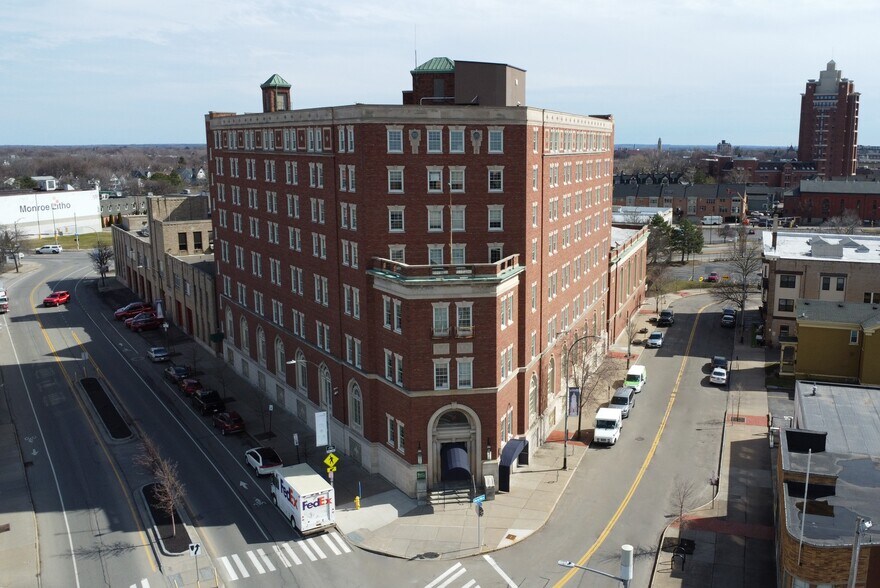Primary Photo Of 400 Andrews St, Rochester Office For Lease