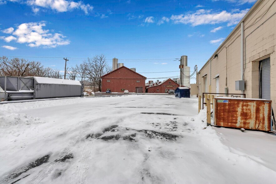 More Photos Of 3218 Transit Rd, West Seneca Storefront Retail Office For Lease