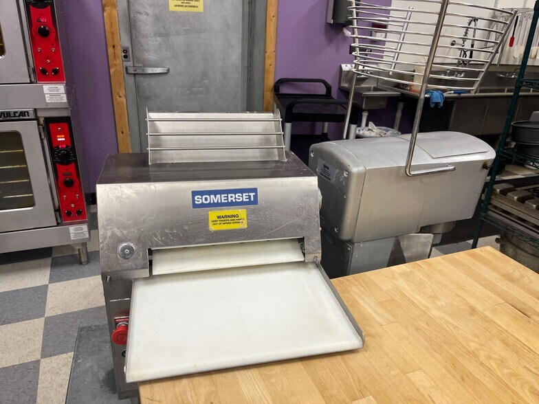 More Photos Of 704 E C St, Valentine Restaurant For Sale