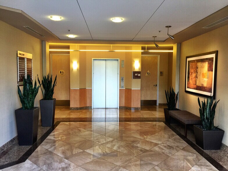 More Photos Of 23201 Lake Center Dr, Lake Forest Office For Lease