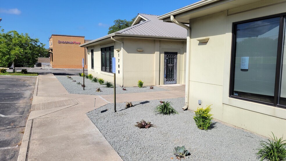 More Photos Of 1700 Ranch Road 620 S, Lakeway Storefront Retail Office For Sale