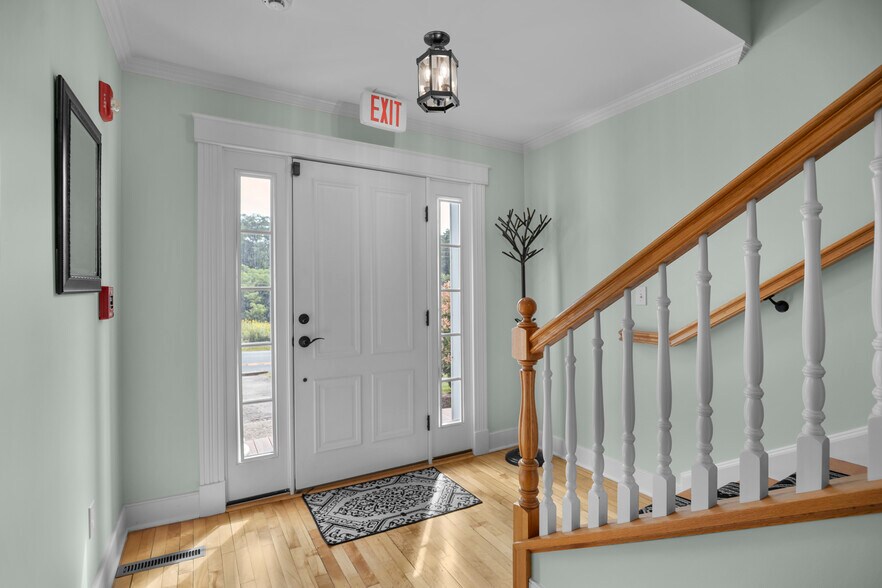 More Photos Of 1585 Rt-146, Rexford Office For Sale