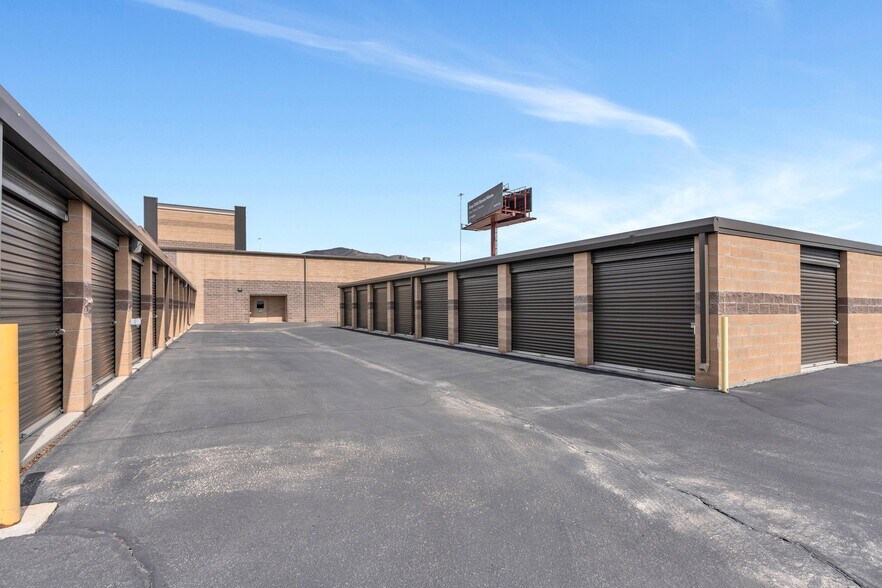 More Photos Of 4285 Thanksgiving Way, Lehi Self Storage For Sale