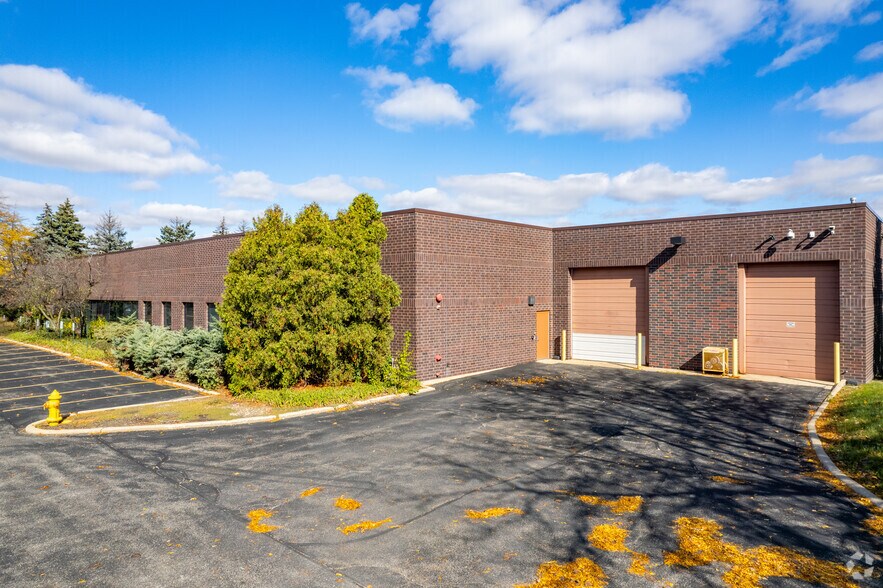 More Photos Of 585 Slawin Ct, Mount Prospect Research And Development For Lease
