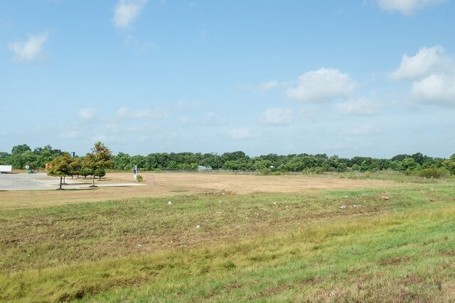 More Photos Of 310 Overcreek Way, Sealy Land For Sale