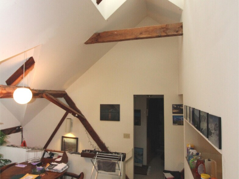 More Photos Of 5224 Shelburne Rd, Shelburne Apartments For Lease