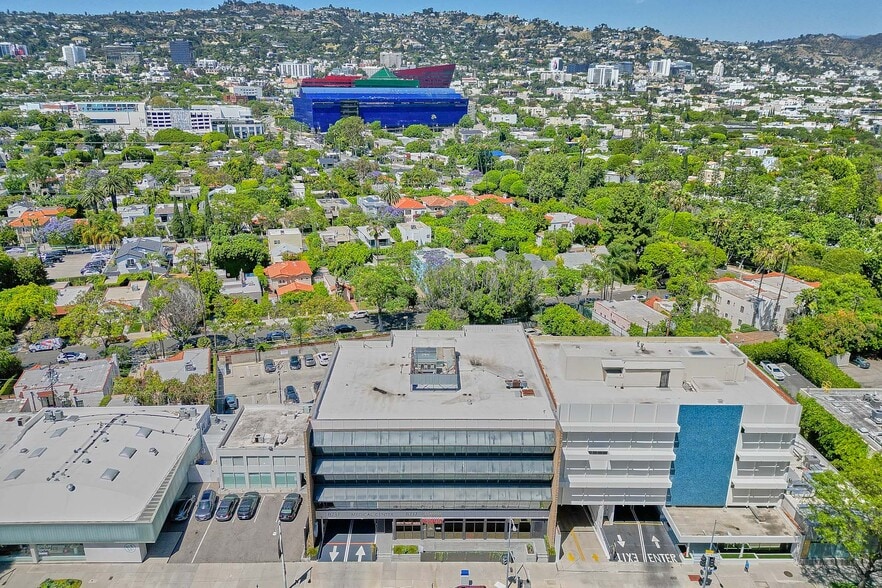 More Photos Of 8737 Beverly Blvd, West Hollywood Medical For Sale