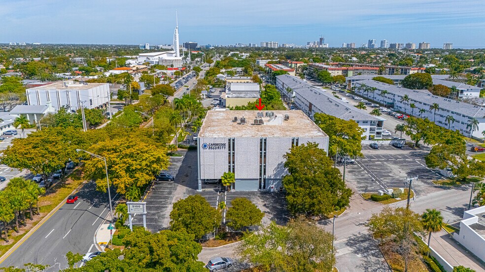 More Photos Of 5100 N Federal Hwy, Fort Lauderdale Office For Sale