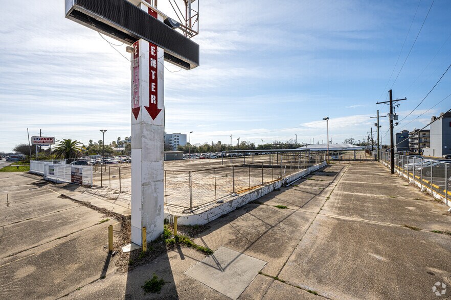 More Photos Of 1025 Airline Dr, Kenner Land For Sale