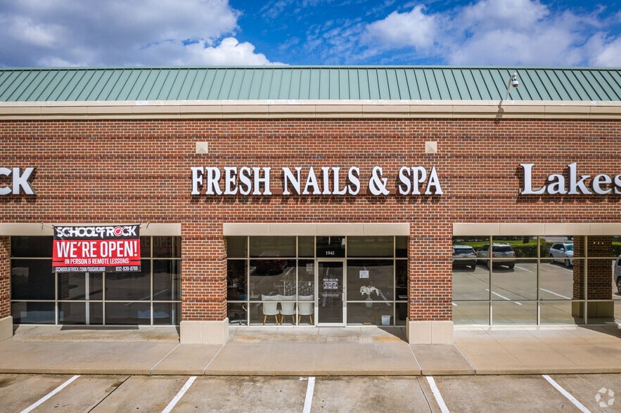 More Photos Of 16312-16322 Southwest Fwy, Sugar Land Unknown For Lease