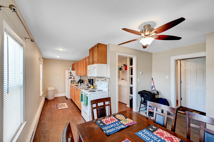 More Photos Of 291 Main St, Eynon Restaurant For Sale