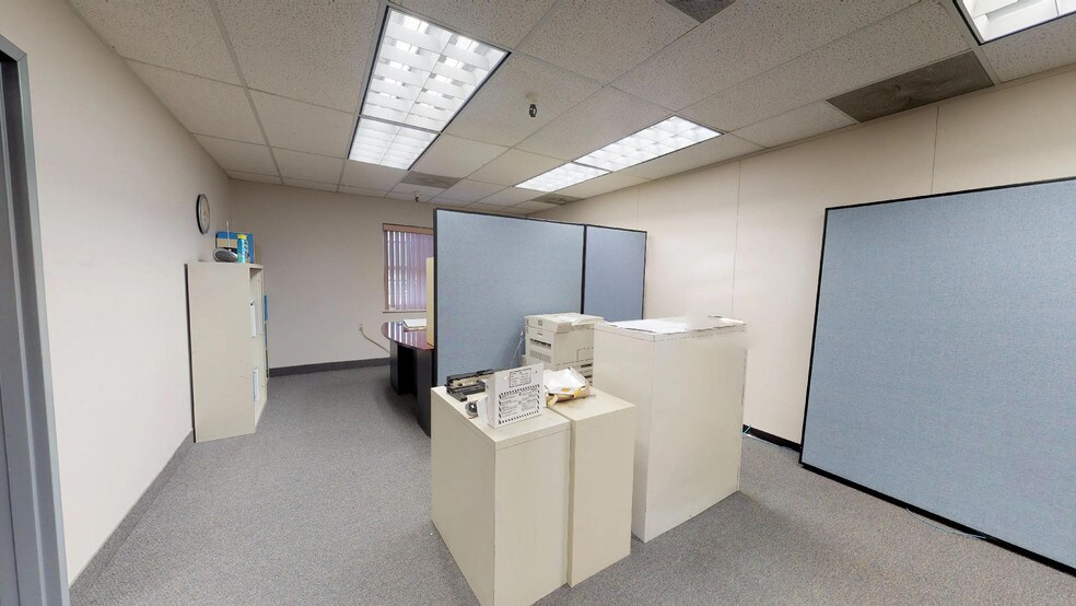 More Photos Of 4501 Ohio River Rd, Huntington Warehouse For Sale