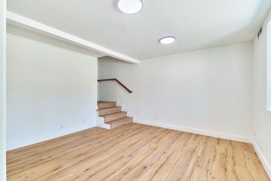 More Photos Of 586 Bonanza Trail, Big Bear Lake Office Residential For Sale