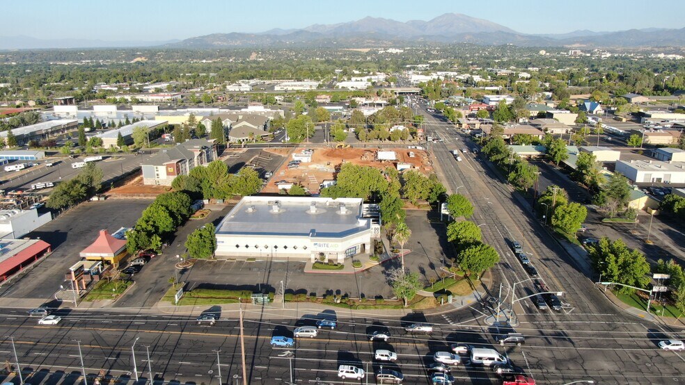 More Photos Of 975 E Cypress Ave, Redding Drugstore For Lease