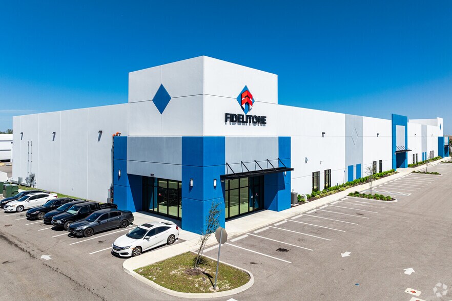 Primary Photo Of 16321 Domestic Ave, Fort Myers Industrial For Lease
