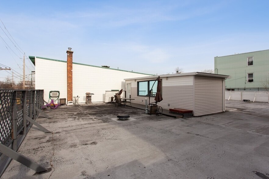 More Photos Of 910 Grand Ave, North Bergen Warehouse For Sale
