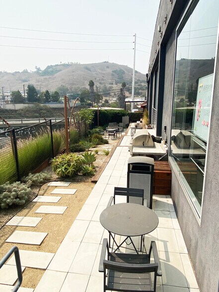 More Photos Of 3644 Eastham Dr, Culver City Loft Creative Space For Lease