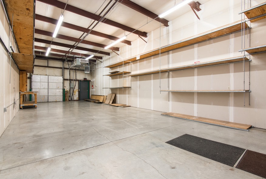 More Photos Of 130 Seaboard Ln, Franklin Flex For Sale
