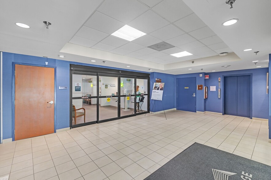 More Photos Of 7601 Forest Ave, Richmond Medical For Lease