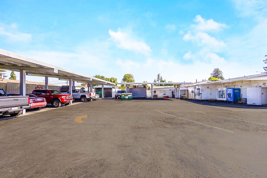 More Photos Of 344 A St, Hayward Storefront Retail Office For Sale