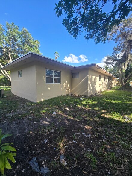 More Photos Of 519 NW 23rd Ave, Fort Lauderdale Assisted Living For Lease