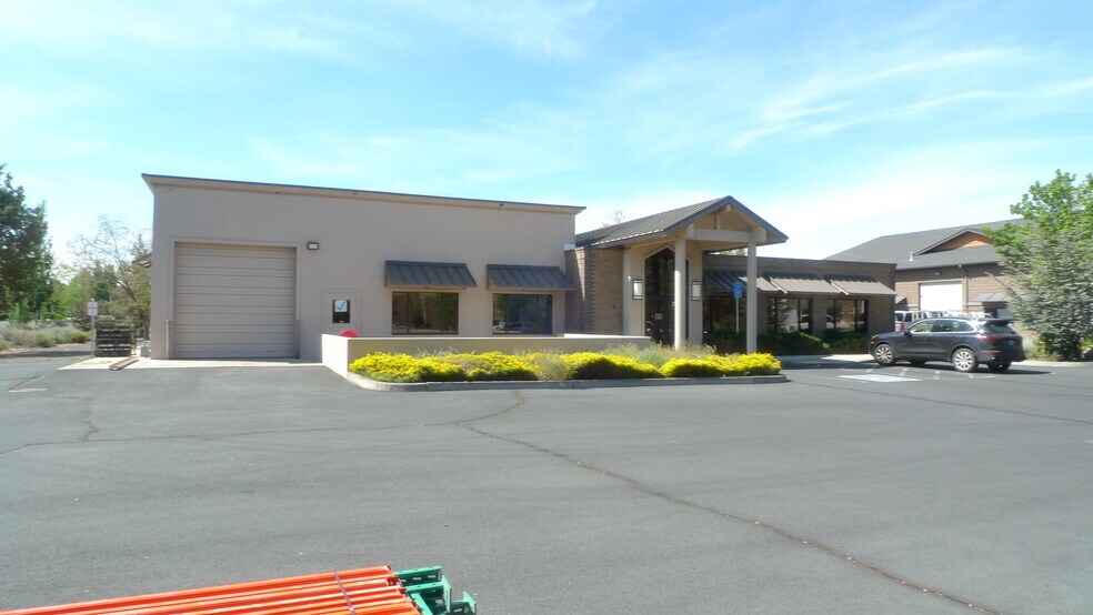Primary Photo Of 708 SW Umatilla Ave, Redmond Manufacturing For Lease