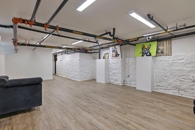 More Photos Of 595 E Broad St, Columbus Apartments For Sale