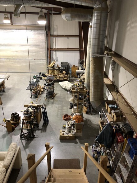 More Photos Of 3212 Mt Pinos Way, Frazier Park Light Manufacturing For Sale